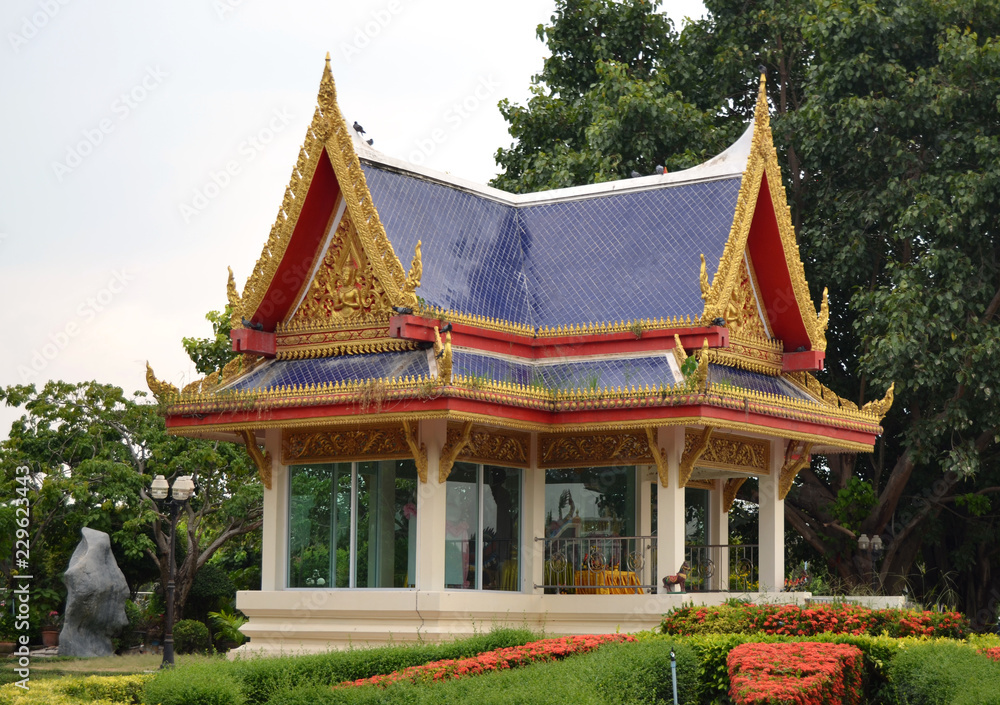 Fototapeta premium Wat Muang à Ang Thong