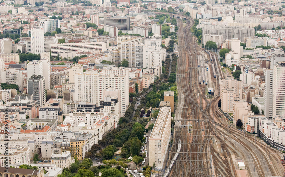 Paris, view over the city, the rail network / Paris, Blick über die Stadt, das Schienennetz