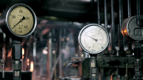 Manometers of an air compressor