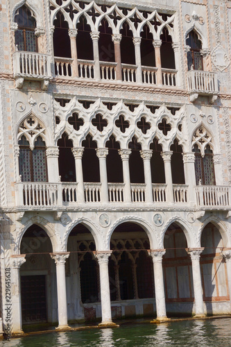 palace in venice italy