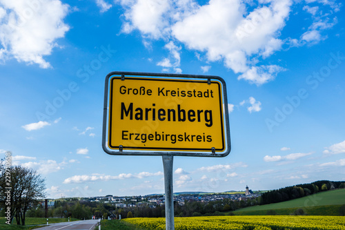 Ortstafel von Marienberg im Erzgebirgskreis