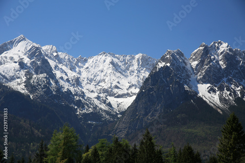 Alpspitz mit Waxenstein im Winter, Garmisch-Partenkirchen, Bayern, Deutschland © Aggi Schmid