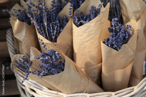 Fototapeta Naklejka Na Ścianę i Meble -  Bouquets of dried lavender in the flowers bar.