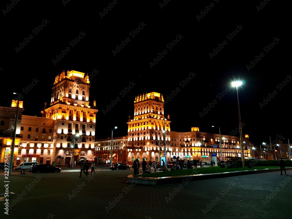 Fototapeta premium Night Minsk