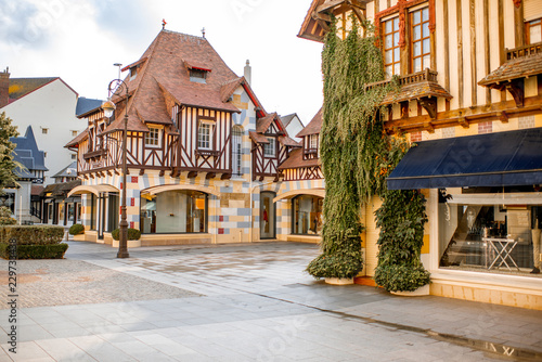 Canvas Print Street view with beautiful old houses in the center of Deauville town, Famous fr