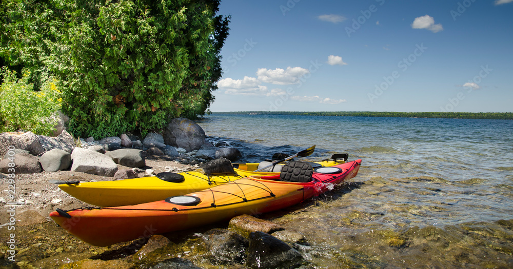 Fototapeta premium Kayaking Lake Kagawong Manitoulin Island