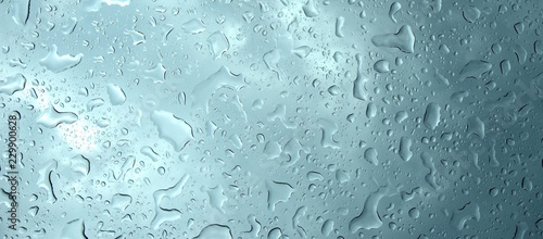Wassertropfen auf einer Glasscheibe, Banner, Textur