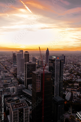 Bankenviertel Frankfurt im Sonnenuntergang © Christian