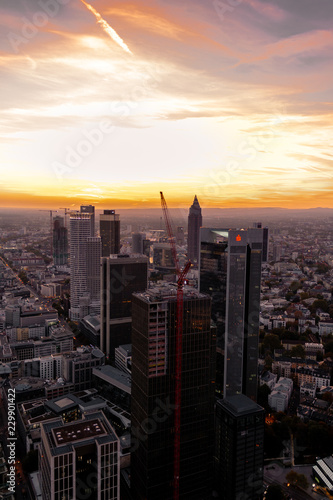 Bankenviertel Frankfurt im Sonnenuntergang