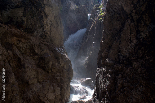 H  llentalklamm bei Garmisch-Patenkirchen - Wasserfall - Klamm