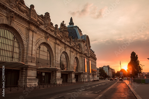 Photos Stunning cityscape during sunset. Orsay museum in Paris