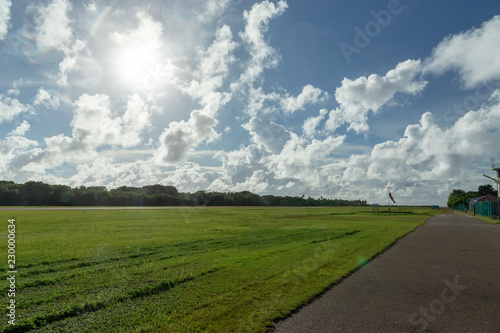 Wallpaper Mural 夕焼け, 海, 太陽, 空, 水, 日の出, 浜, 帆船, 地平線, 自然, オレンジ, 雲, 風景, 今夜, 夜明け, 旅行, ボート, 光, クルーズ, モルジブ, モルディブ, リラックス, カップル, 家族, ツアー, 海外, 地中海, インド洋, ハワイ, 沖縄, 海南島, リゾート, 水上, ヴィラ, 高級, ホテル, 民泊, 旅館, 老舗, 料理, 和食, 洋食, フランス, イタリ Torontodigital.ca