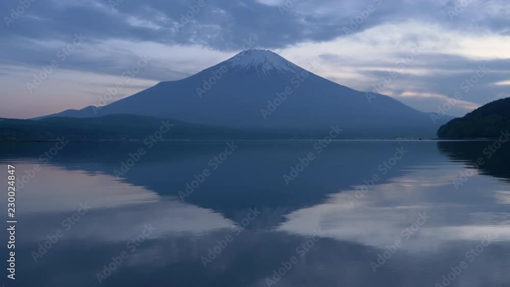 Mt. Fuji over Lake Yamanaka at Sunset (time lapse) Mt. Fuji over Lake Yamanaka at Sunset (time lapse)