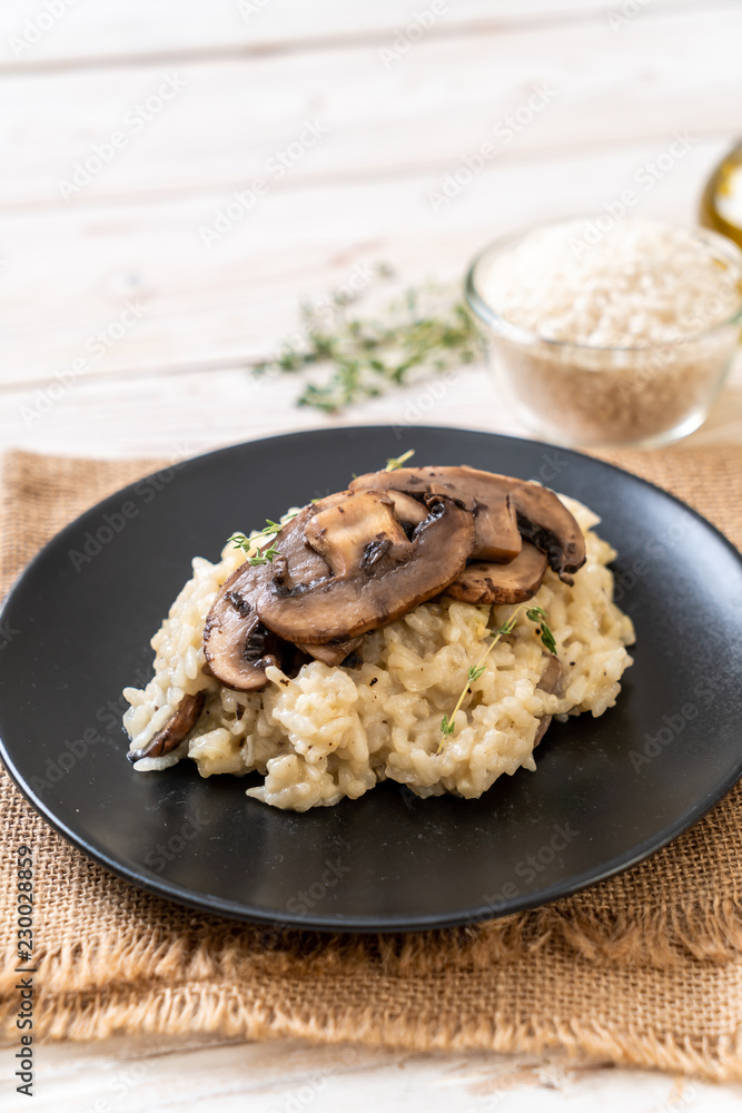 Risotto with mushroom and cheese Risotto with mushroom and cheese