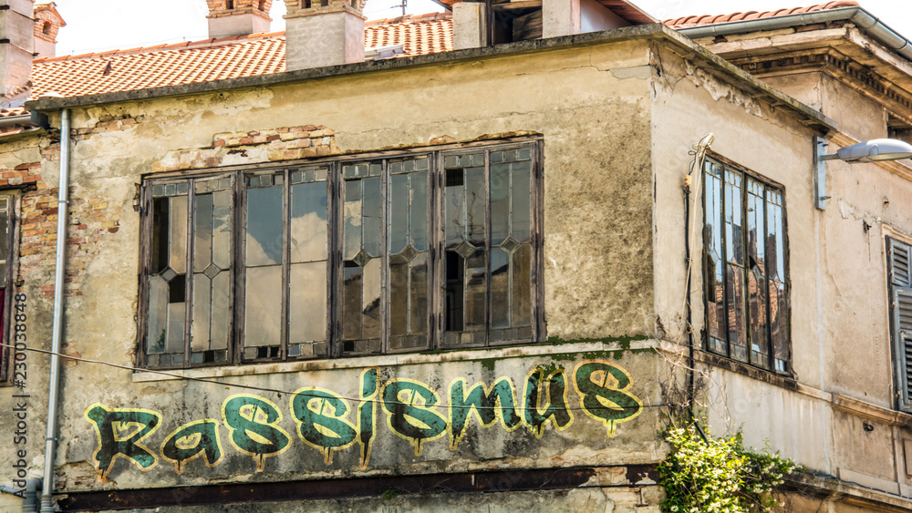 Obraz premium Schild 400 - Rassismus