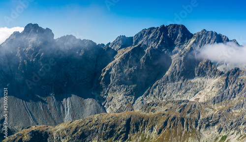 Fototapeta Naklejka Na Ścianę i Meble -  A beautiful sunny day in the mountains.