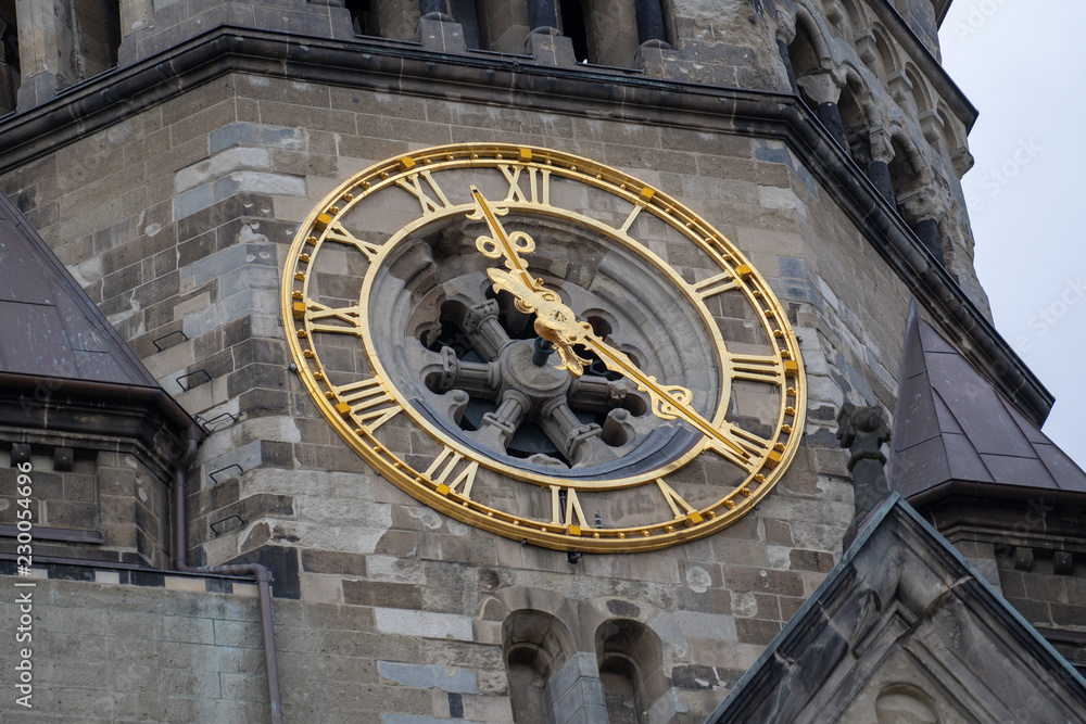Obraz premium An old clock