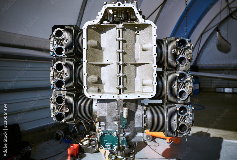 Aviation six-cylinder boxer engine air cooling shot for repair. Aviation six-cylinder boxer engine air cooling shot for repair.