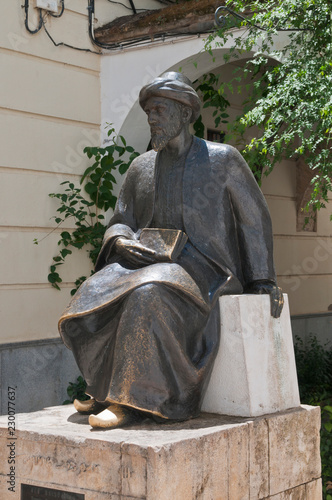 Moses Maimonides, Denkmal, Cordoba, Andalusien, Spanien photo