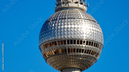 Berlin TV Turm, Fokus auf Kugel