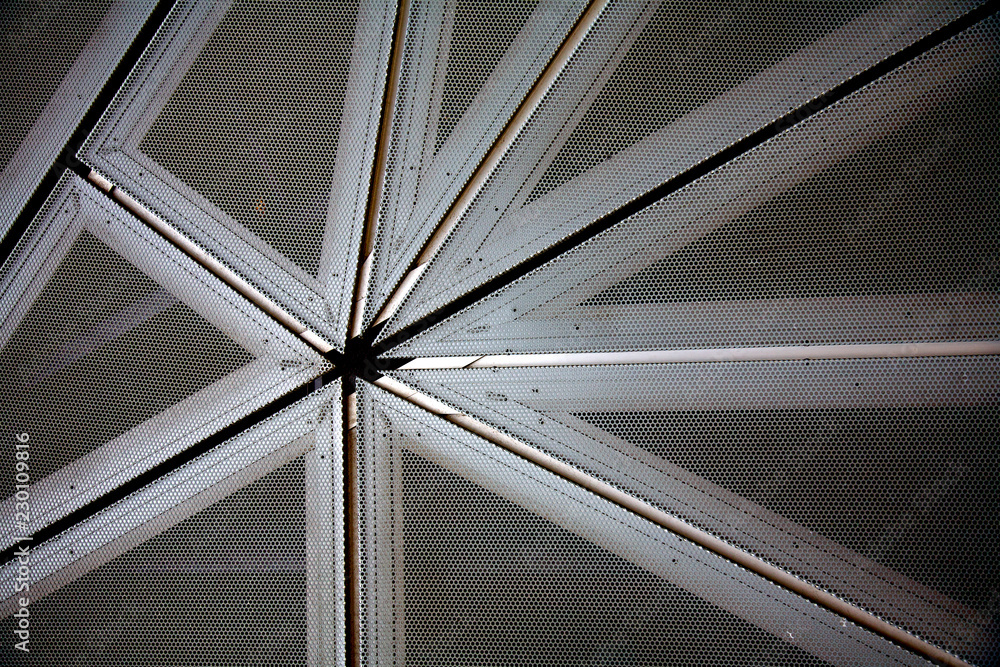 Metal, Background