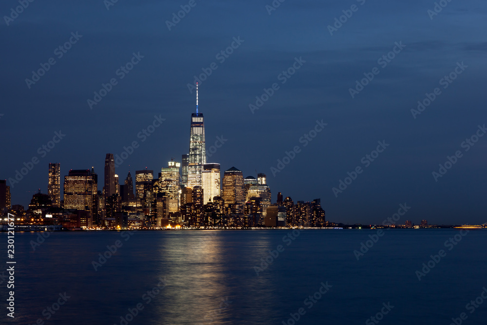 Obraz premium Lower Manhattan Skyline at Twilight
