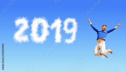 Frohes neues Jahr 2019! © Thaut Images