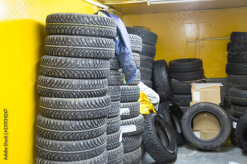Tire service. Tires and wheels.