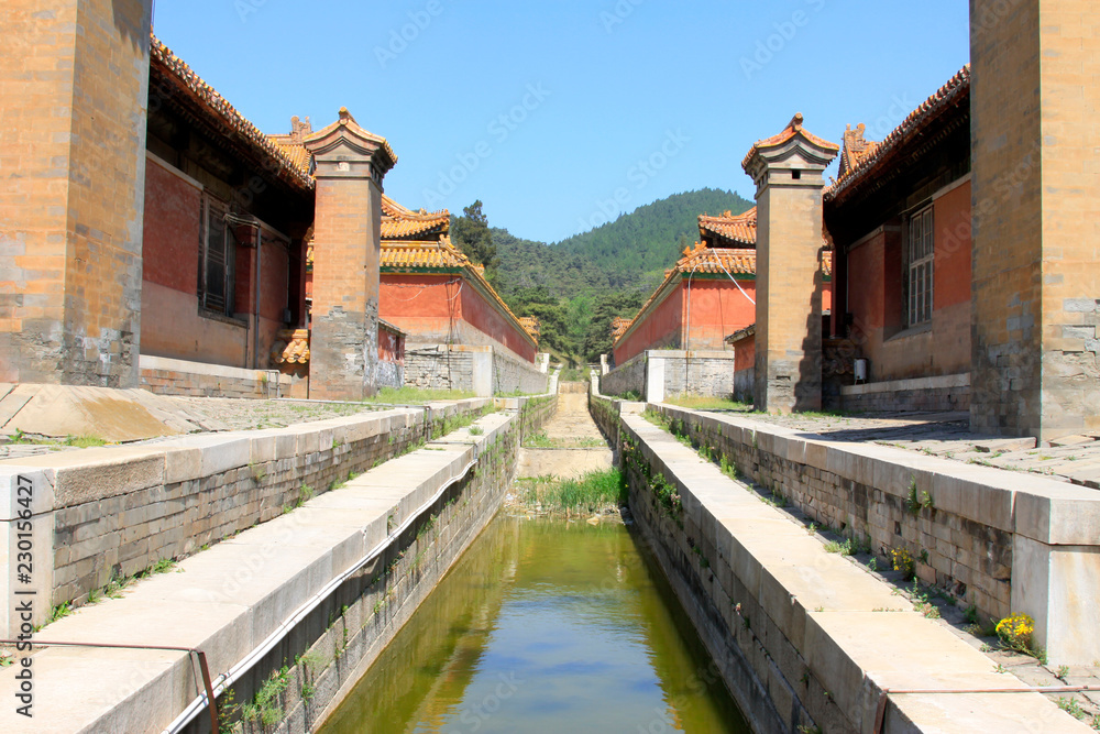 The drainage ditch landscape architecture in the Eastern Royal Tombs of the Qing Dynasty, china