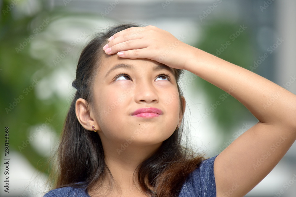 Fototapeta premium Girl Memory Problems
