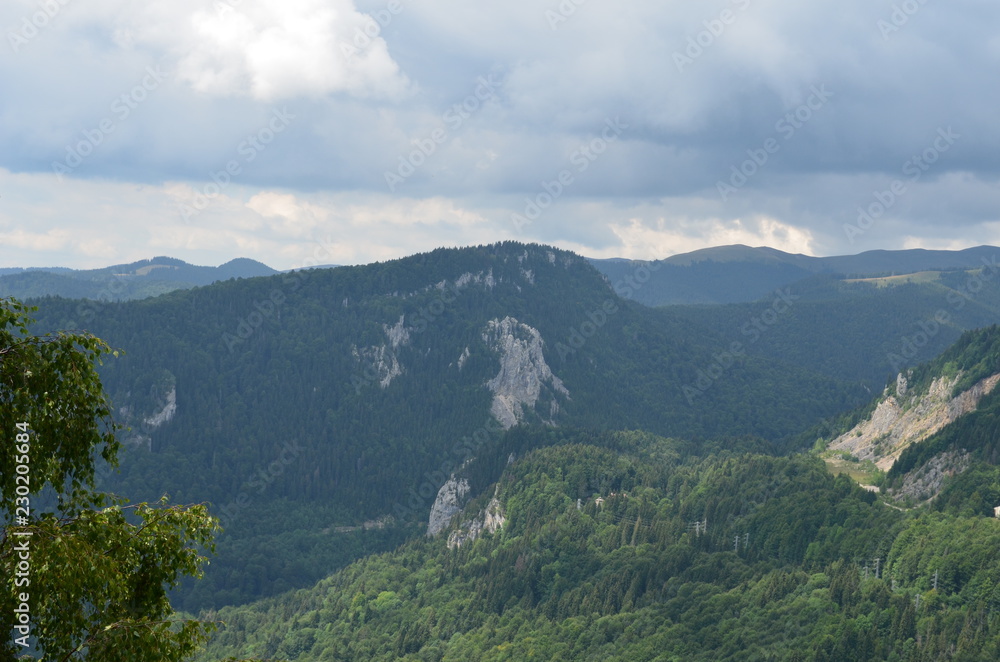 Fototapeta premium panoramic view of the mountains