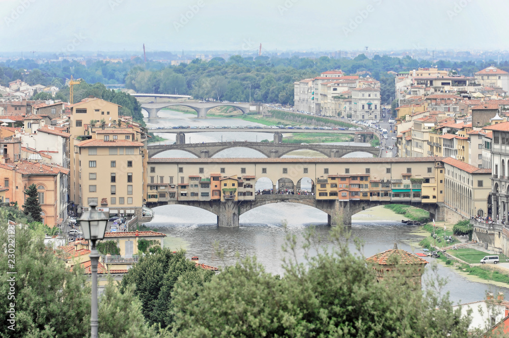Brücke über den Arno, Ponte Vecchio, 14. Jahrhundert, Florenz, Toskana, Italien, Europa