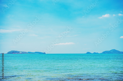 sea and sky with clouds