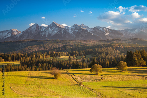 Obraz na płótnie Rural Tatras mountains landscape w salonie
