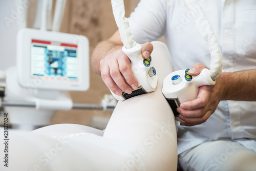 Procedure laser lipolysis o...