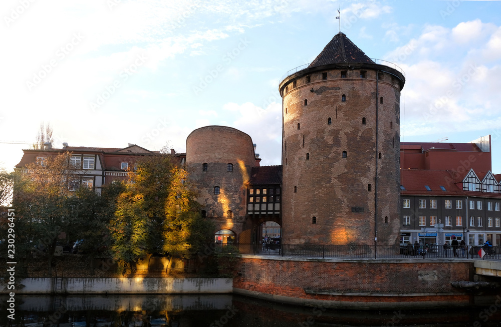 Polska, Gdańsk - Brama Stągwie Mleczne na gdańskiej starówce Polska, Gdańsk - Brama Stągwie Mleczne na gdańskiej starówce