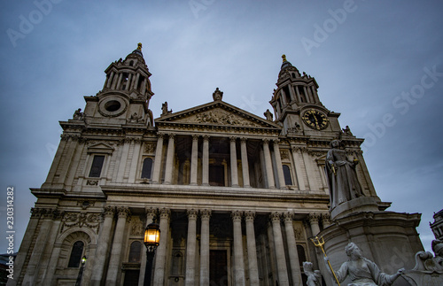Obraz na płótnie St. Paul's Cathedral church, London, UK w salonie