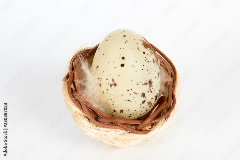 Decorative egg lin a birdsnest Decorative egg lin a birdsnest