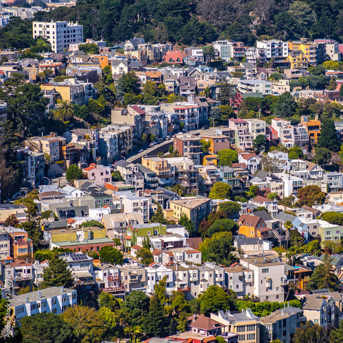 Some crowded houses in San Francisco California © Jason