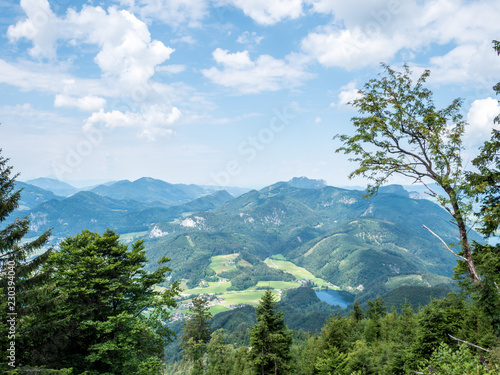 Landschaft Berge Salzkammergut   sterreich