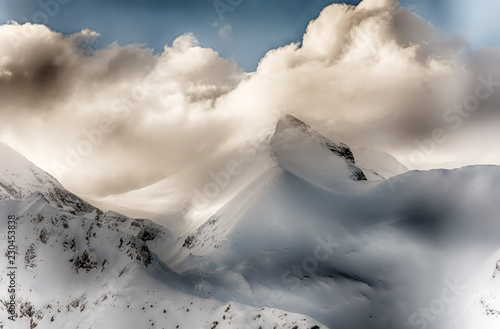 Winter Alpine snowpeak background with ountainous terrain and snow covered trees texture. Bansko, Bulgaria © Валерий Моисеев