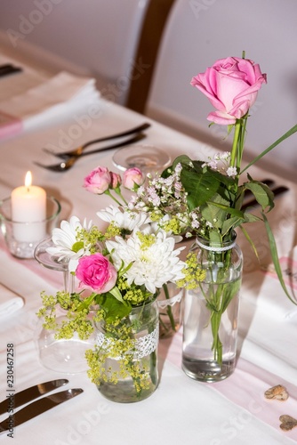 Tischdeko mit Rosen