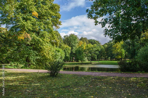 Early autumn in the Park