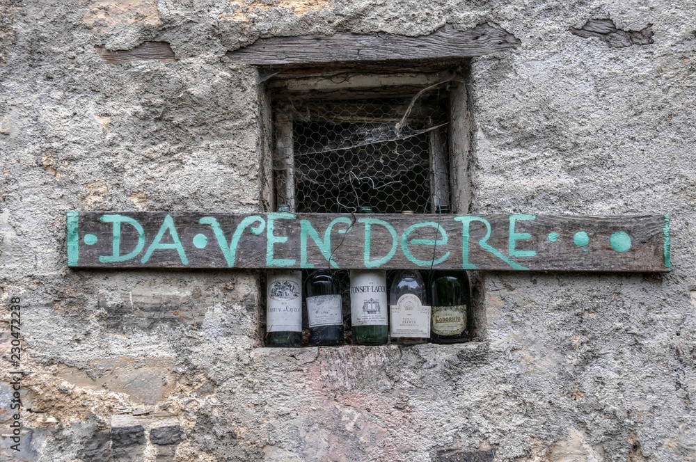 For sale sign in Cabbio, village in Ticino (Italian Switzerland) For sale sign in Cabbio, village in Ticino (Italian Switzerland)