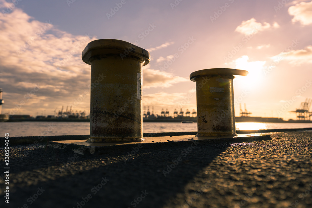 Poller Dockland Hamburg
