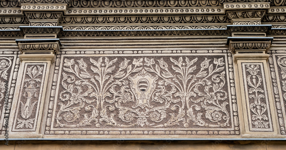 Ornamental wall