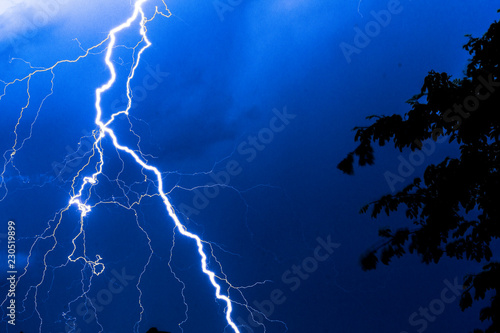 lightning storm thunder