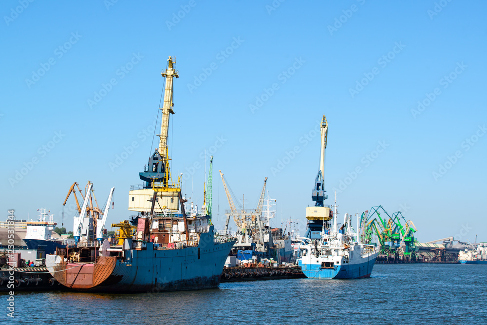 seaport, crane in port, concept of shipping