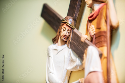 Jesus Carrying Cross Sculpture