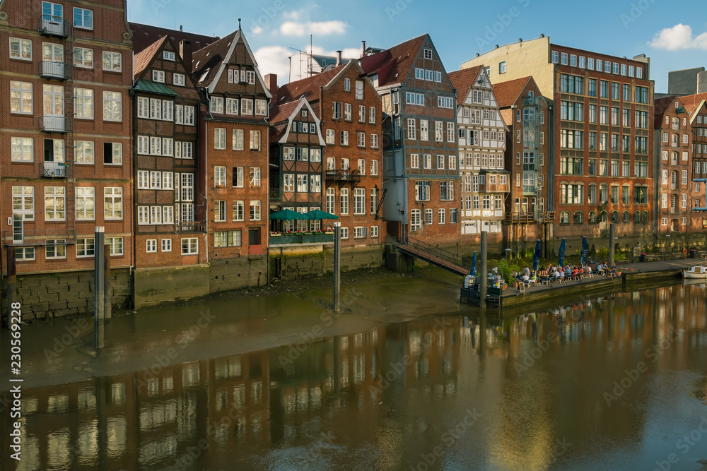 Historische Häuser am Nikolaifleet in Hamburg